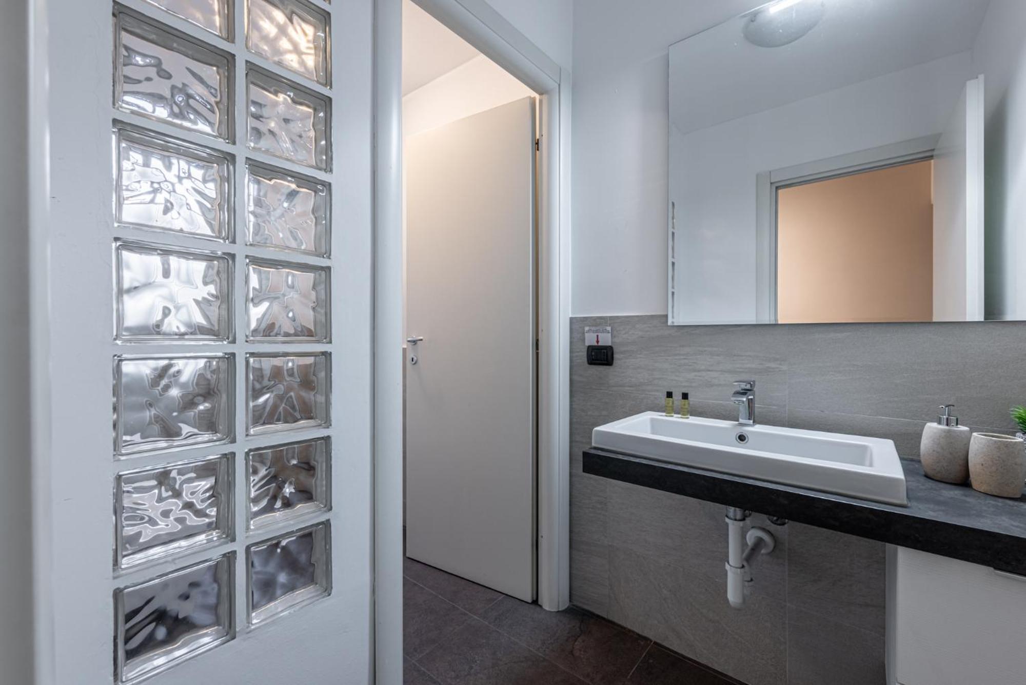 Sant' Ambrogio Flat Apartman Milánó Kültér fotó